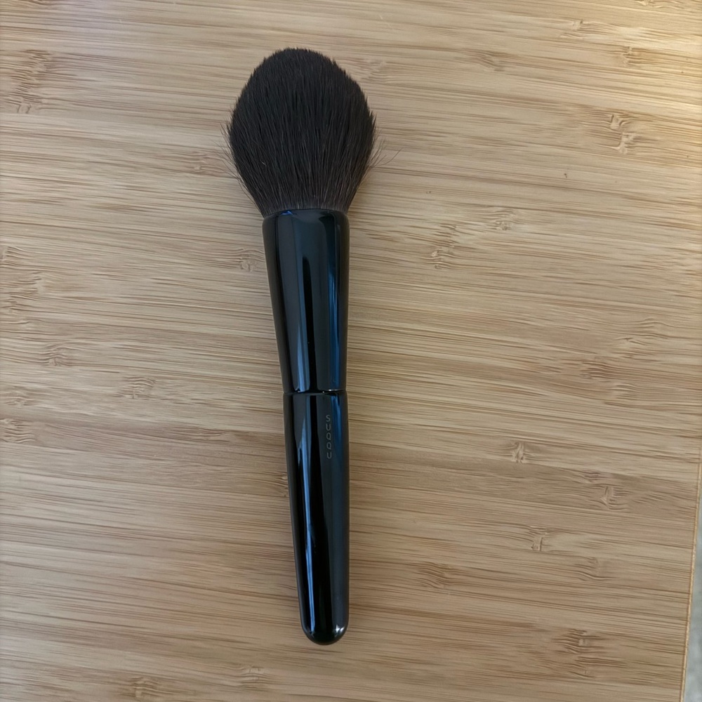 Suqqu Face Brush (original) Gray Squirrel Hair, Made In Japan